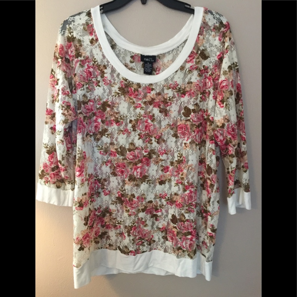 Floral lace top